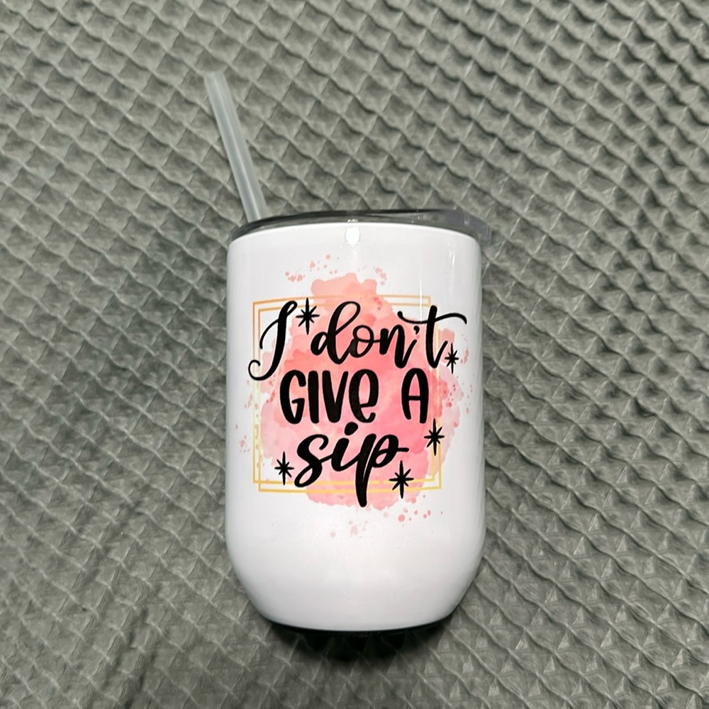 Stainless steel tumbler with straw
